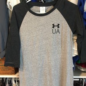 Like new under armour raglan